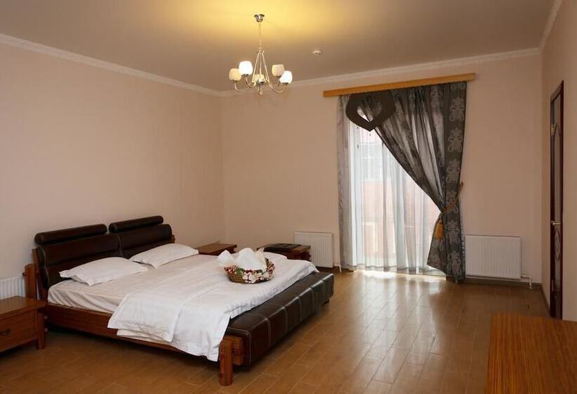 Трехместный Номер Deluxe, Dasn Hall Domodedovo