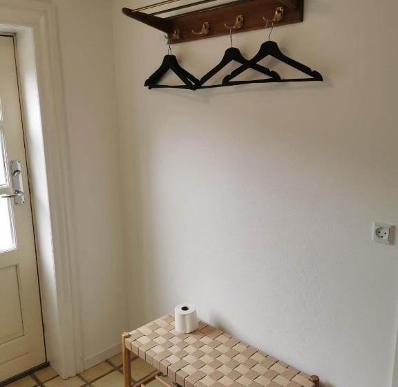 דירת חדר, Agervig Bed & Breakfast