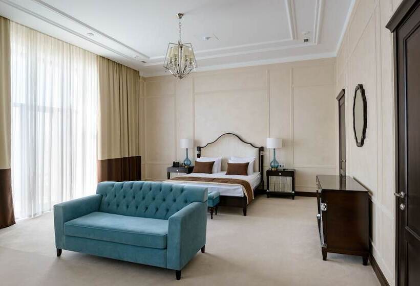 سوئیت 2 خوابه, Azimut Hotel Kyzyl
