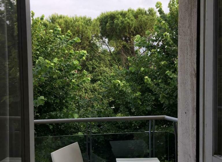 Четырехместный Номер Стандарт, Athena