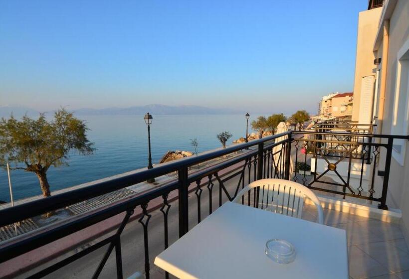 Triple Room Sea View, Kyani Akti