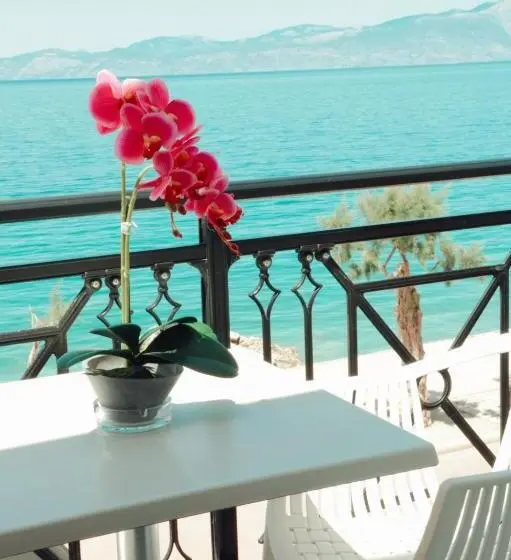 Triple Room Sea View, Kyani Akti