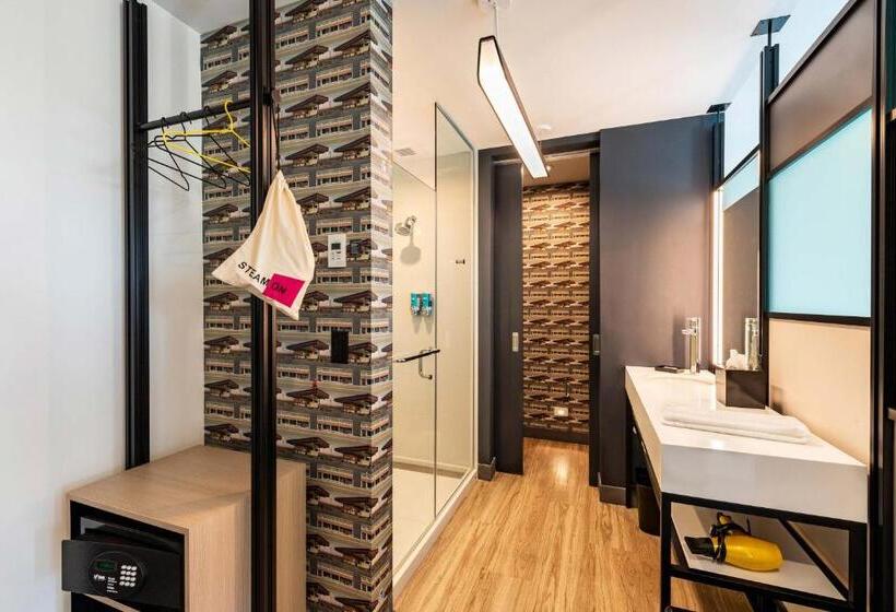 适合残疾人使用的标准间, Aloft Savannah Downtown Historic District