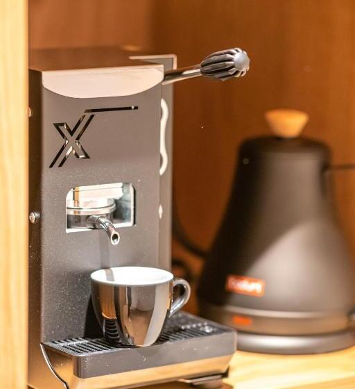 חדר בסיסי, Art House Basel Member Of Design Hotels