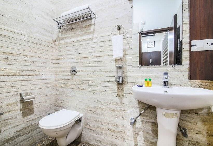 デラックスルーム, Fabhotel Aman Residency Sharifpura