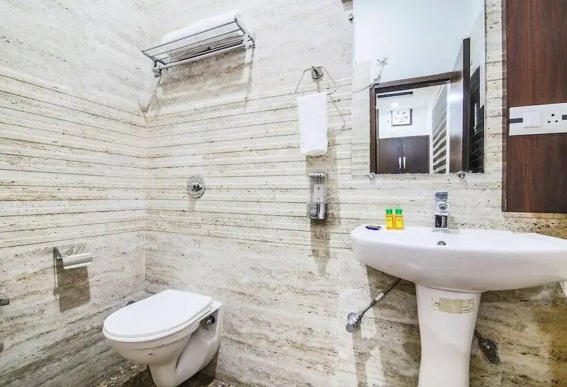 デラックスルーム, Fabhotel Aman Residency Sharifpura
