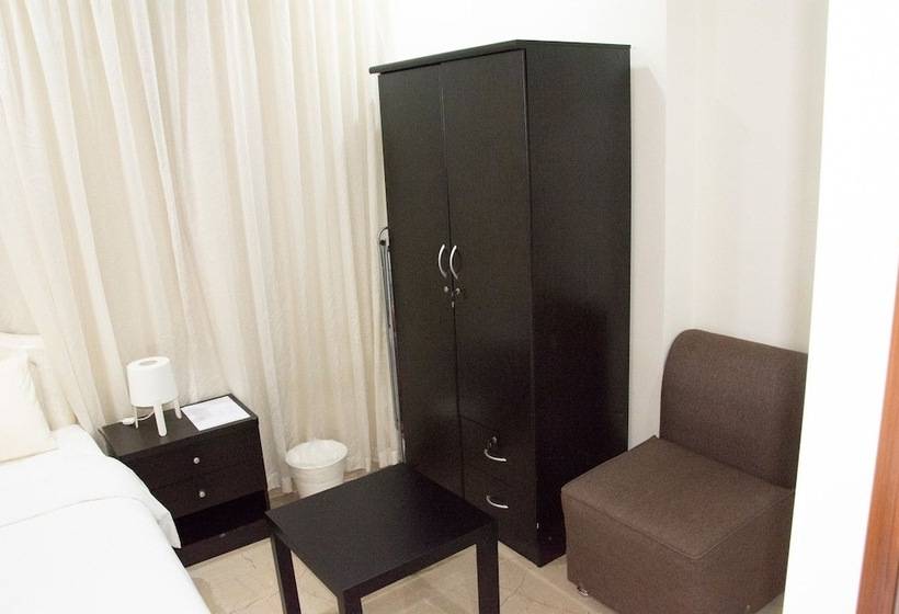 经济型工作室, Flowers Inn 2