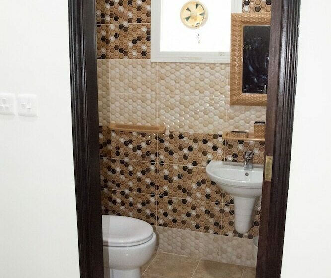 经济型工作室, Flowers Inn 2