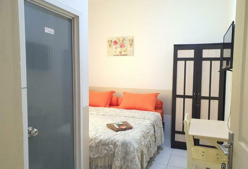 اتاق استاندارد با تخت بزرگ, Delta Inn Bogor Syariah For Indonesian Only