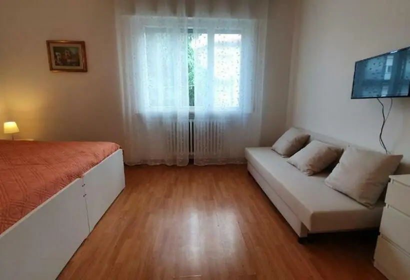 اتاق استاندارد با سرویس بهداشتی مشترک, Residenza Chiara
