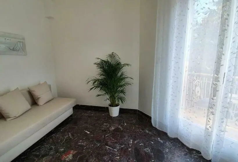 اتاق استاندارد با سرویس بهداشتی مشترک, Residenza Chiara
