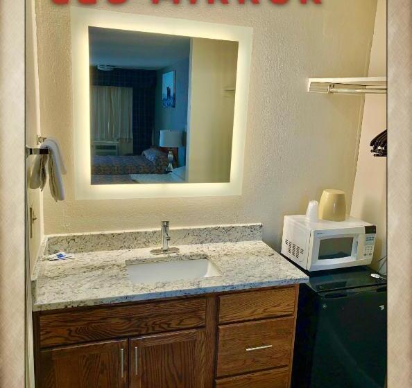 Номер Стандарт, Magnolia Motel Donaldsonville   St. James