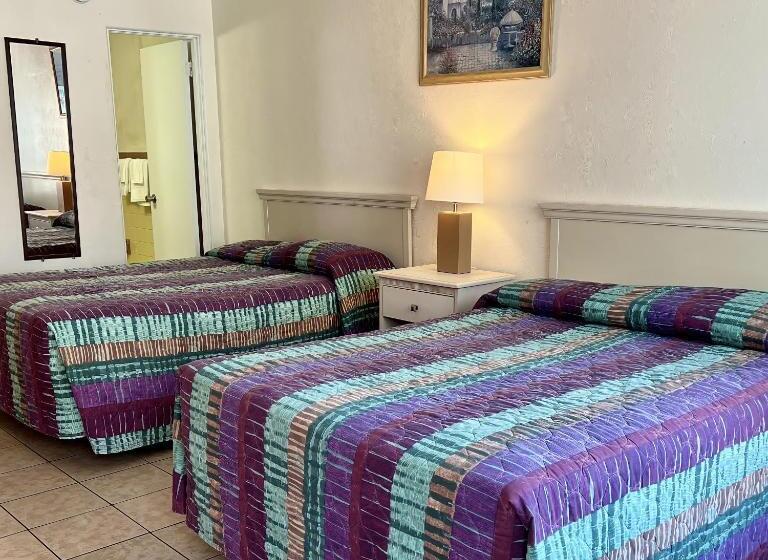 اتاق استاندارد, Beach Colony Motel