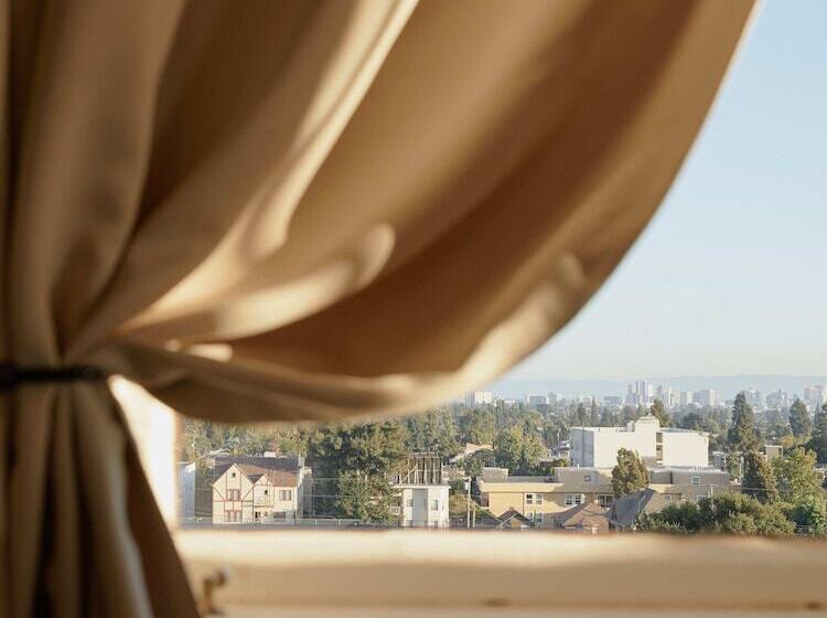 غرفة قياسية, Berkeley City Club