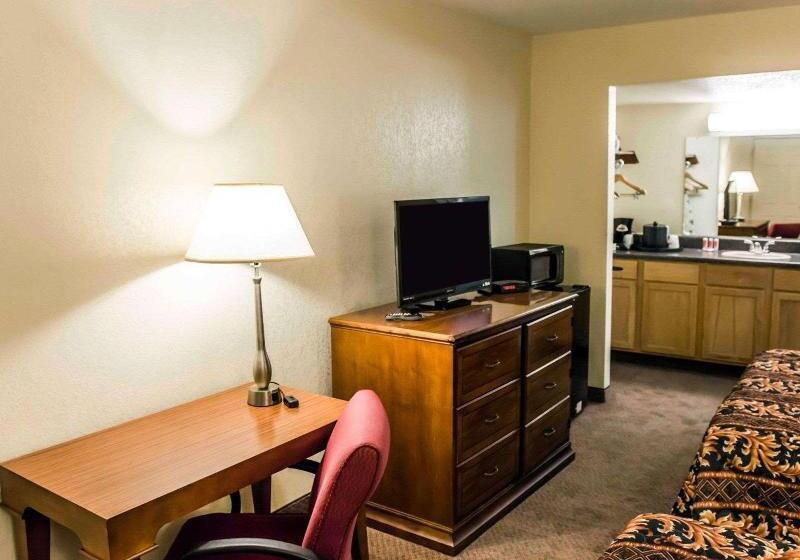 Стандартный Номер Кровать Кинг, Econo Lodge Perry