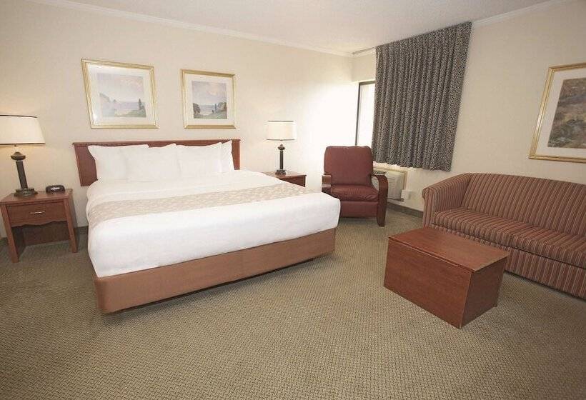Номер Deluxe, La Quinta Inn By Wyndham Milwaukee Airport / Oak Creek
