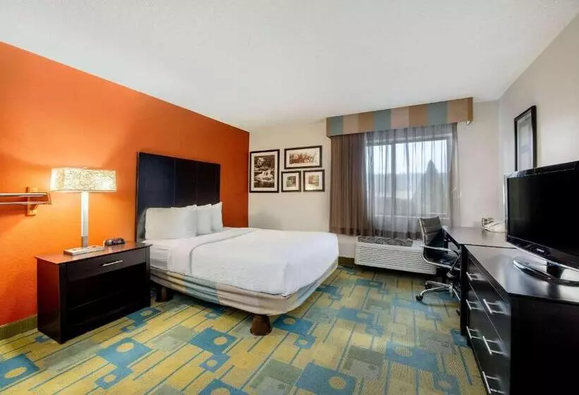 身障者適用キングサイズベッドルーム, La Quinta By Wyndham Mansfield Oh