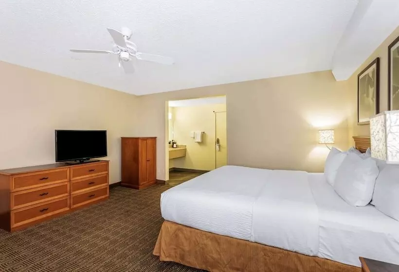 اتاق لوکس, La Quinta By Wyndham Orlando South