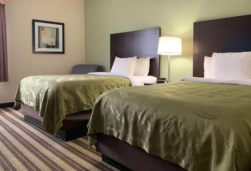 ２ダブルベッドのスタンダードルーム, Quality Inn & Suites
