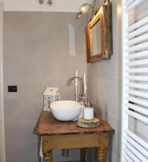 デラックスルーム, Agriturismo Le Zorlesche