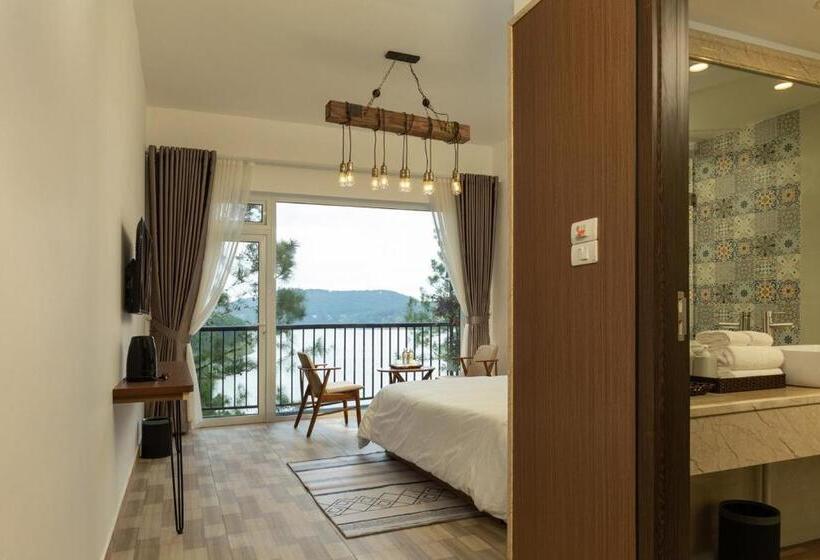 اتاق استاندارد با چشمانداز دریاچه, Romeo & Juliet S Hồ Tuyền Lâm Dalat
