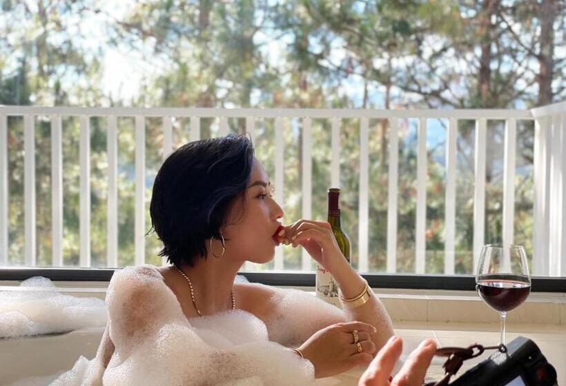 اتاق استاندارد با تخت بزرگ, Romeo & Juliet S Hồ Tuyền Lâm Dalat