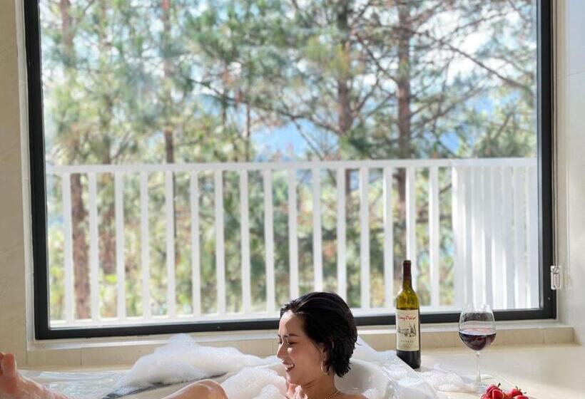 اتاق استاندارد با تخت بزرگ, Romeo & Juliet S Hồ Tuyền Lâm Dalat