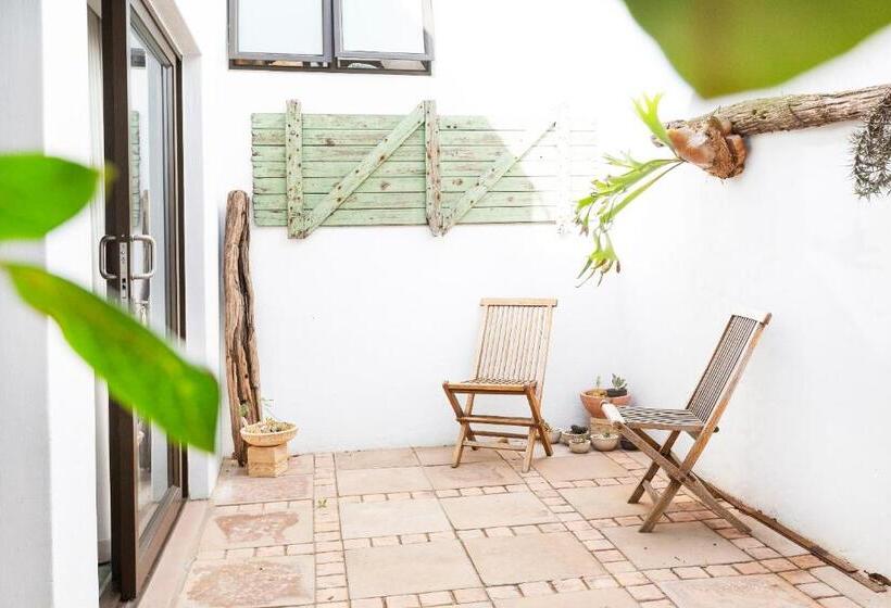 Номер Стандарт Вид на Сад, Atsupers Accommodation
