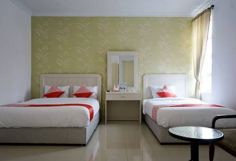 家庭套房, Oyo 1167 Home Sty Residence