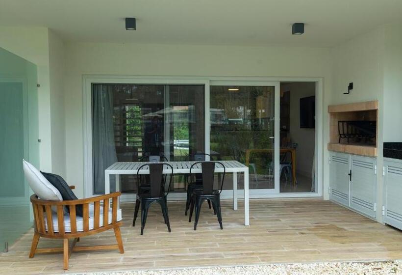 آپارتمان 1 خوابه با تراس, Solanas Gardens View & Crystal Beach