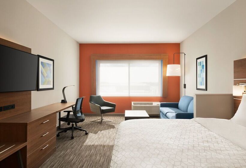 جناح لذوى الاحتياجات الخاصة, Holiday Inn Express & Suites   Beaver Dam, An Ihg