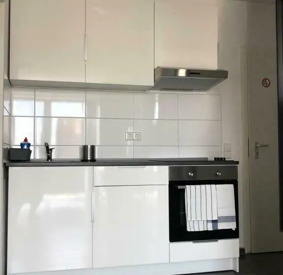 スタンダードスタジオ, Libarty Appartments