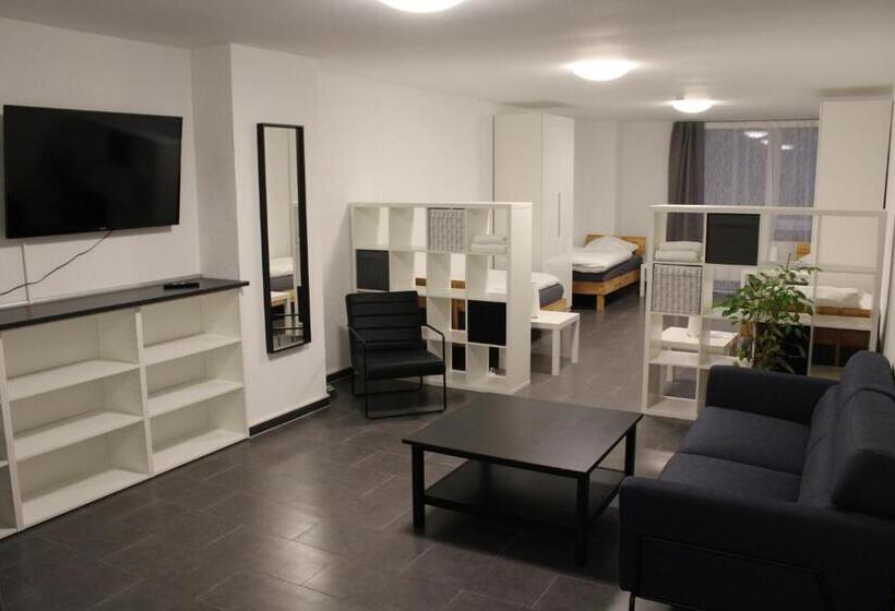 스탠다드 스튜디오, Libarty Appartments