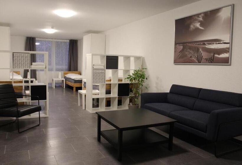 스탠다드 스튜디오, Libarty Appartments