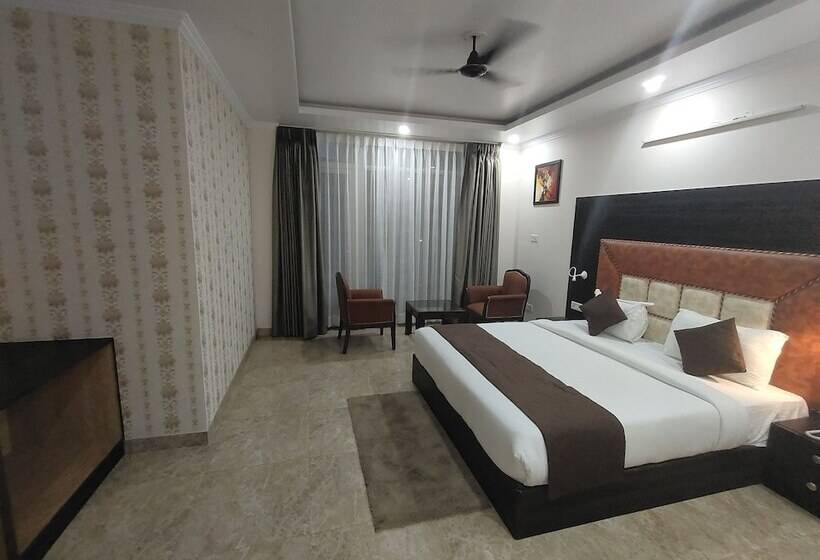 اتاق اکونومی, White Pearl