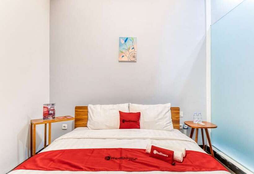 标准间, Reddoorz Plus Near Taman Ismail Marzuki