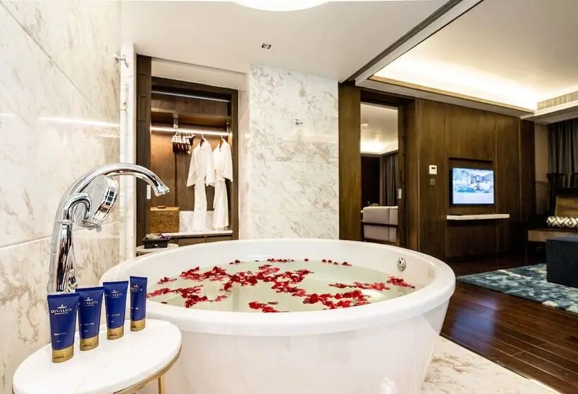 Premium-sviitti, Divalux Resort & Spa Bangkok, Suvarnabhumi Airport Free Shuttle
