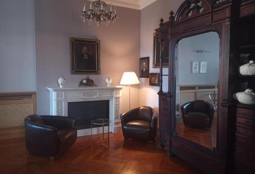 ガーデンビュースイート, Hollerbusch