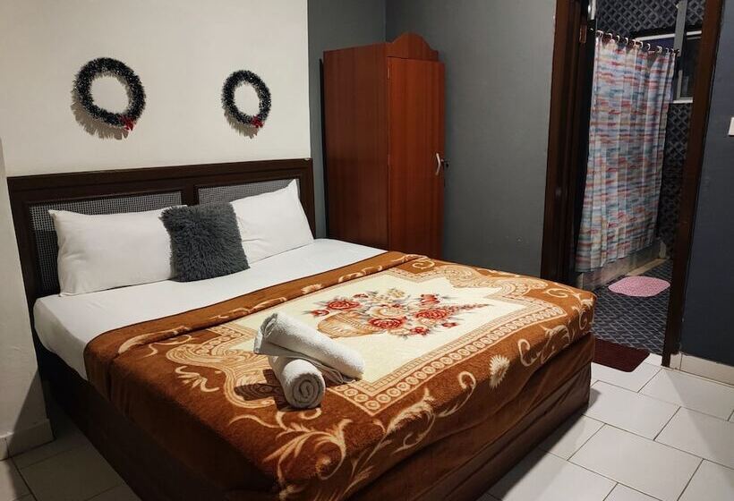 اتاق لوکس, Ellisa Hospitality And