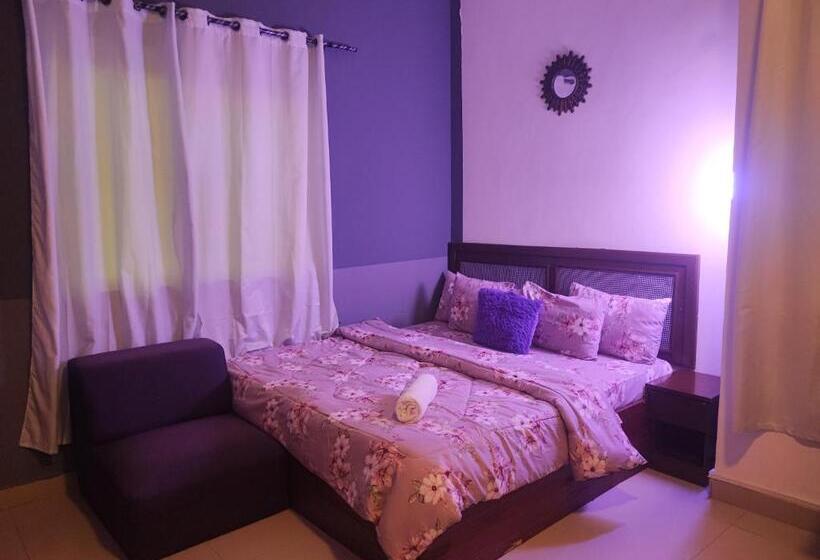 اتاق لوکس, Ellisa Hospitality And