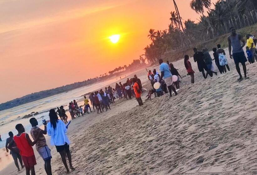 سوییت, Ellisa Hospitality And