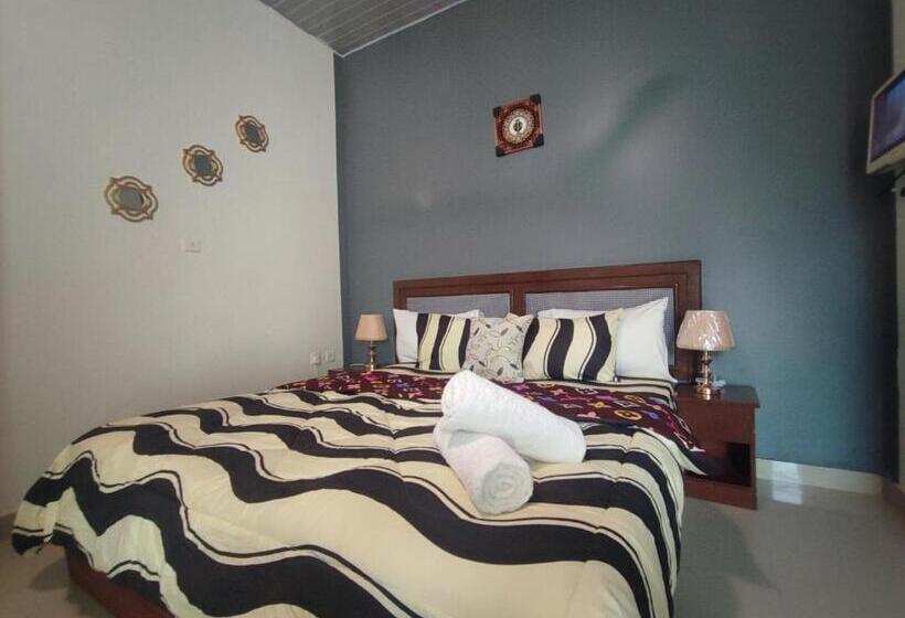 سوییت اجرایی, Ellisa Hospitality And