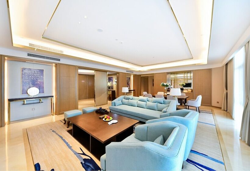 Президентский Люкс, Wyndham Grand Plaza Royale Kaicheng Anji