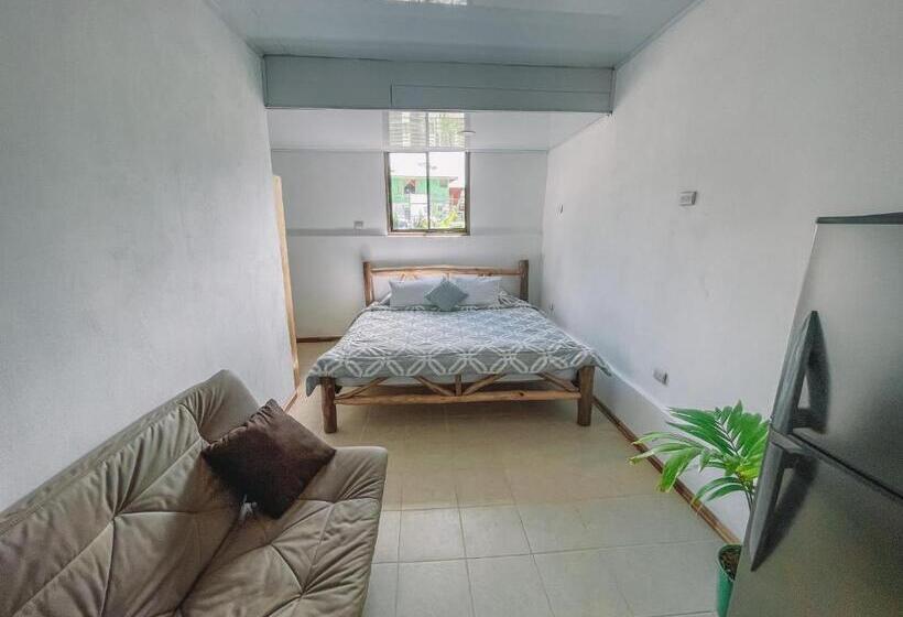 带大床的复式套间, El Gato Rojas Surf Hostel