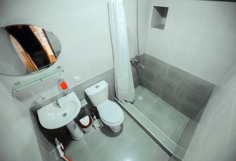 4인용 스탠다드 룸, Rudakiy Guest House