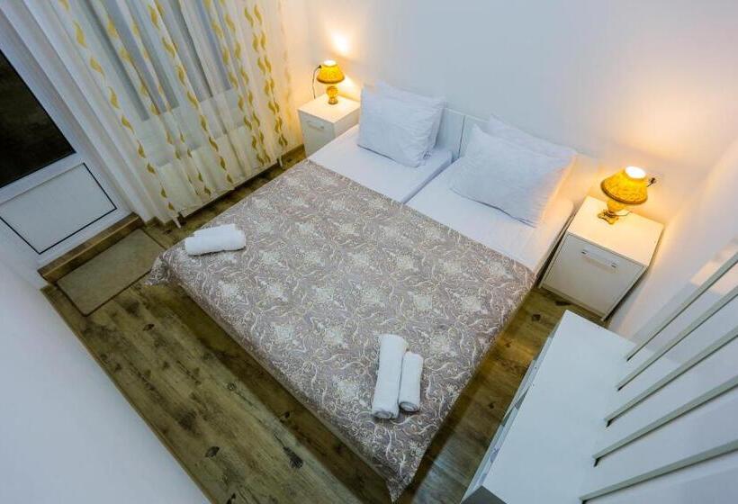 패밀리 룸, Rudakiy Guest House