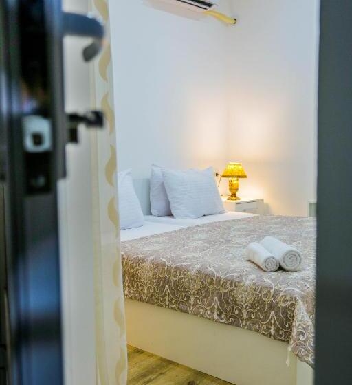 패밀리 룸, Rudakiy Guest House