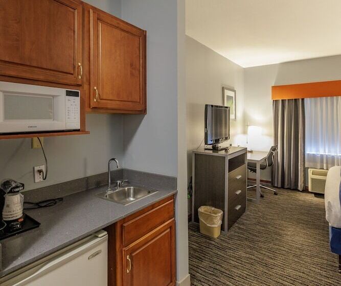 スイート, Best Western Elkhart Inn & Suites