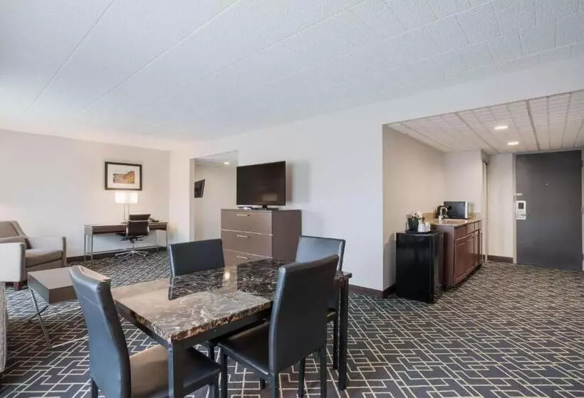 Sviitti King-vuode, Best Western Hunt S Landing Hotel Matamoras Milford