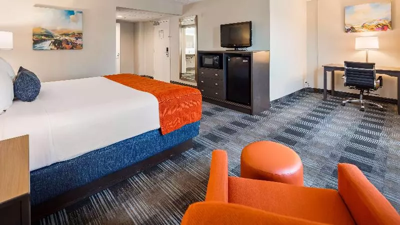 キングサイズベッドのスイートルーム, Best Western Plus Alexandria Fort Belvoir
